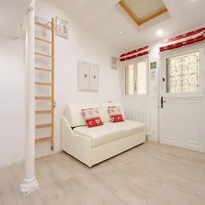Superb Tiny House In Heart Of 1st! , París Francia